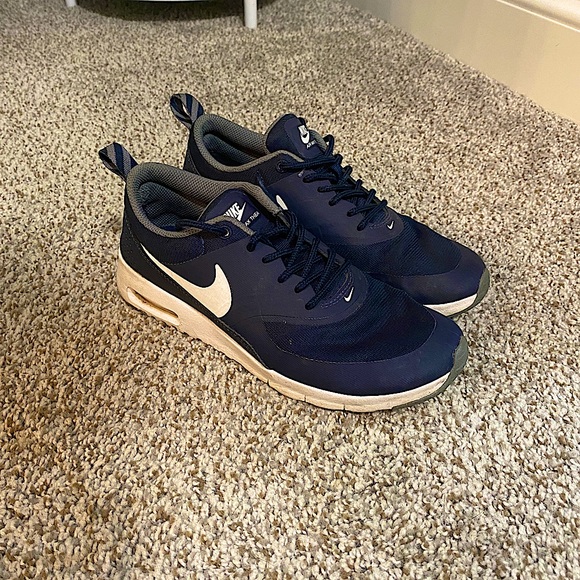 navy blue nikes